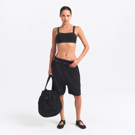 Zdjęcie produktu Damskie luźne spodenki NikeSKIMS Airy - Czerń