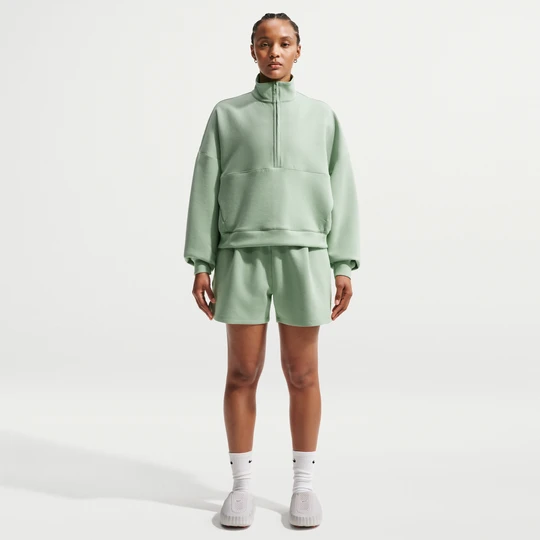 Zdjęcie produktu Damskie luźne spodenki ze średnim stanem 10 cm Dri-FIT Nike 24.7 ImpossiblySoft - Zieleń