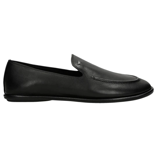 Zdjęcie produktu Czarne skórzane loafersy damskie na płaskiej podeszwie 46373-51 Wojas