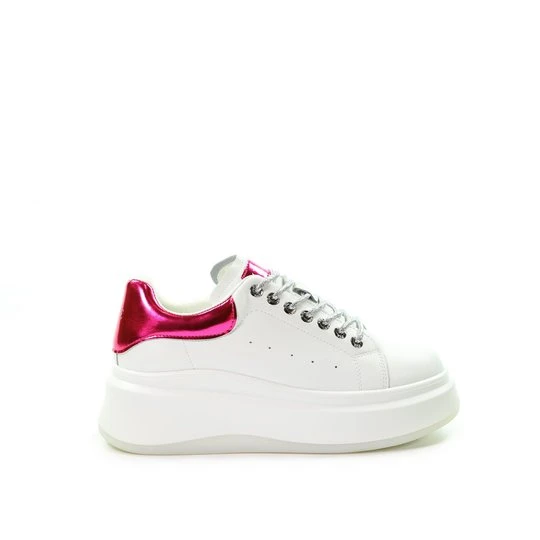 Zdjęcie produktu Damskie sneakersy białe GOE OO2N4017