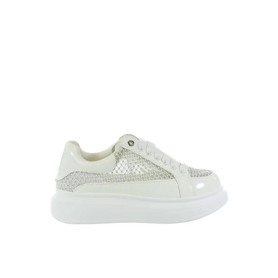 Zdjęcie produktu Damskie sneakersy skórzane białe z perforacją GOE TT2N4010