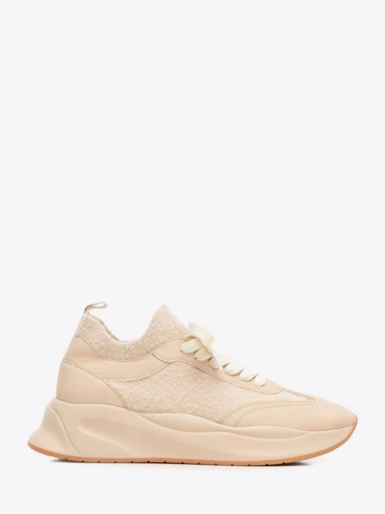 Zdjęcie produktu Damskie sneakersy z ekoskóry i sztucznego futerka beżowe Wittchen