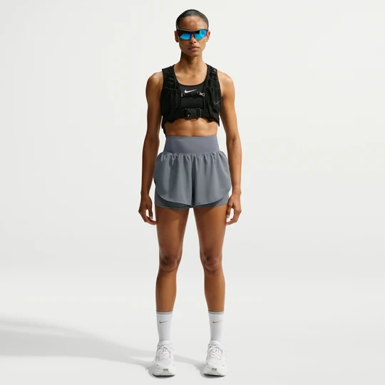 Zdjęcie produktu Damskie spodenki do biegania 2 w 1 z wysokim stanem Dri-FIT Nike Flow - Szary
