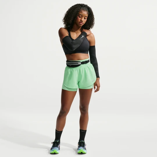 Zdjęcie produktu Damskie spodenki do biegania 2 w 1 z wysokim stanem Dri-FIT Nike Flow - Zieleń