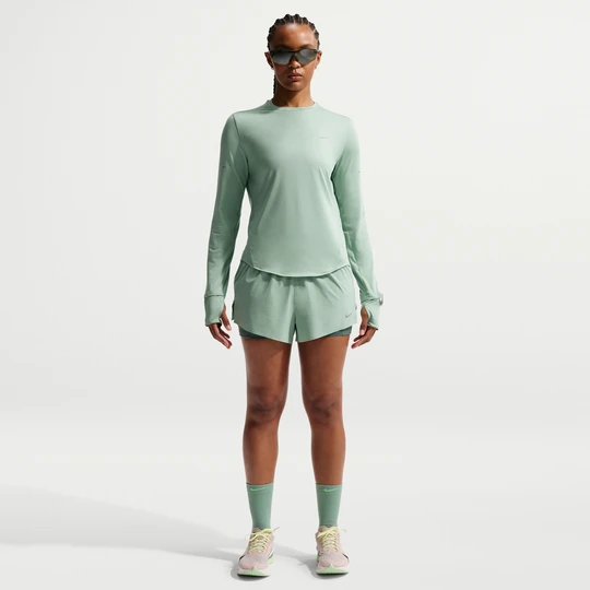 Zdjęcie produktu Damskie spodenki do biegania 2 w 1 ze średnim stanem Dri-FIT Nike Swift - Zieleń