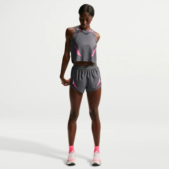 Zdjęcie produktu Damskie spodenki do biegania ze średnim stanem i wszytą bielizną 8 cm Dri-FIT ADV Nike AeroSwift - Szary