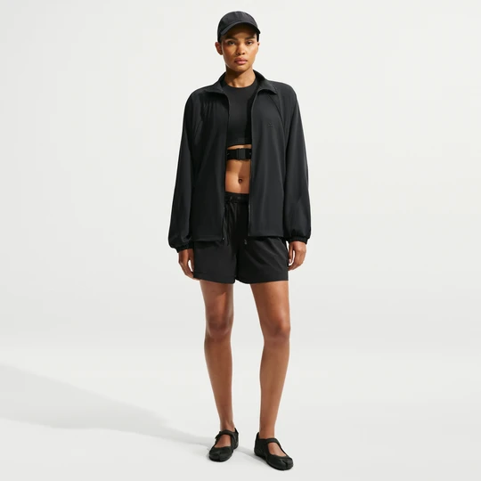 Zdjęcie produktu Damskie spodenki dresowe 12, 5 cm NikeSKIMS Stretch Nylon - Czerń