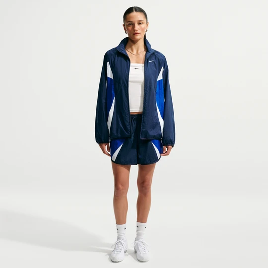 Zdjęcie produktu Damskie spodenki dresowe ze średnim stanem o luźnym kroju Nike - Niebieski