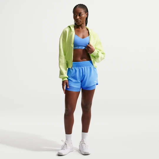 Zdjęcie produktu Damskie spodenki o średnim stanie 2 w 1 Dri-FIT Nike One 7, 5 cm - Niebieski