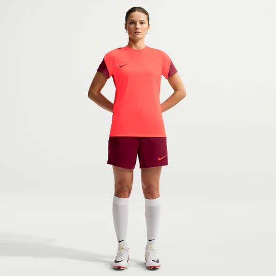 Zdjęcie produktu Damskie spodenki piłkarskie z dzianiny Nike Dri-FIT Strike - Czerwony