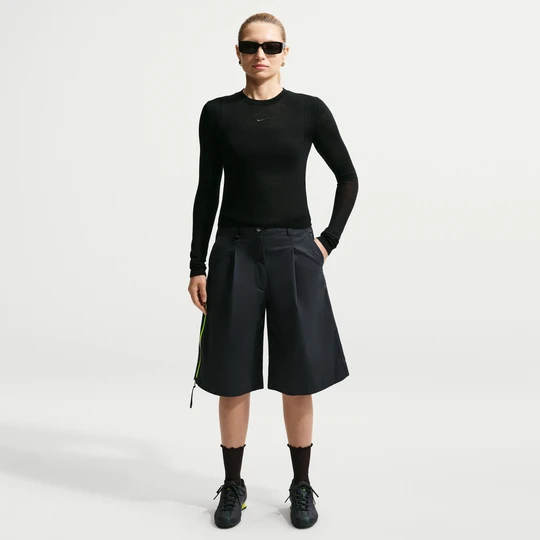 Zdjęcie produktu Damskie spodenki z niskim stanem Nike Airreverent - Czerń