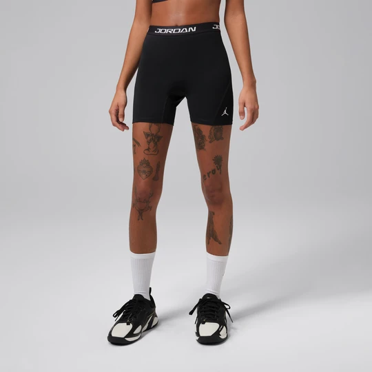 Zdjęcie produktu Damskie spodenki z wysokim stanem 13 cm Dri-FIT Jordan Sport Essentials - Czerń