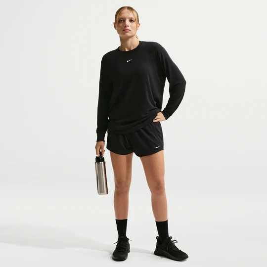 Zdjęcie produktu Damskie spodenki ze średnim stanem i wszytą bielizną Dri-FIT Nike One 7, 5 cm - Czerń