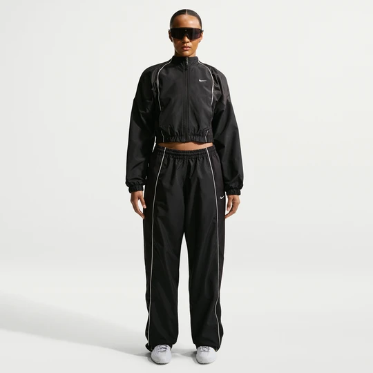 Zdjęcie produktu Damskie spodnie dresowe o kroju oversize ze średnim stanem Nike - Czerń