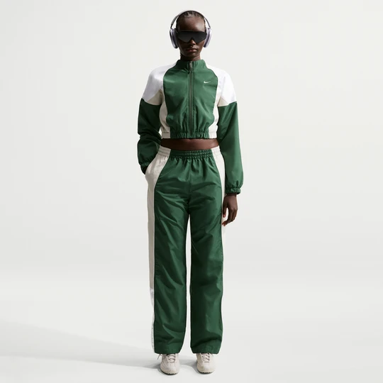 Zdjęcie produktu Damskie spodnie dresowe o kroju oversize ze średnim stanem Nike - Zieleń
