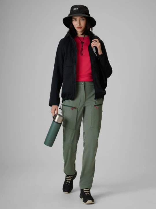 Zdjęcie produktu Damskie spodnie trekkingowe softshell 4F 4FWSS26TFTRF1352 - zielone