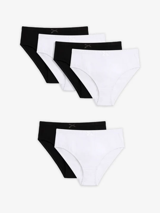 Zdjęcie produktu Damskie wysoko wycięte figi z bawełną (zestaw 6 szt.) BonPrix czarny