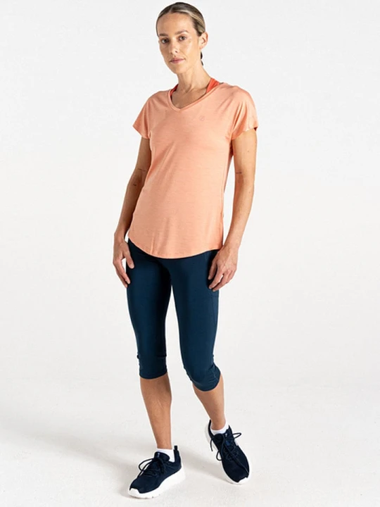 Zdjęcie produktu Dare 2b Koszulka sportowa "Vigilant Tee" w kolorze brzoskwiniowym rozmiar: 50