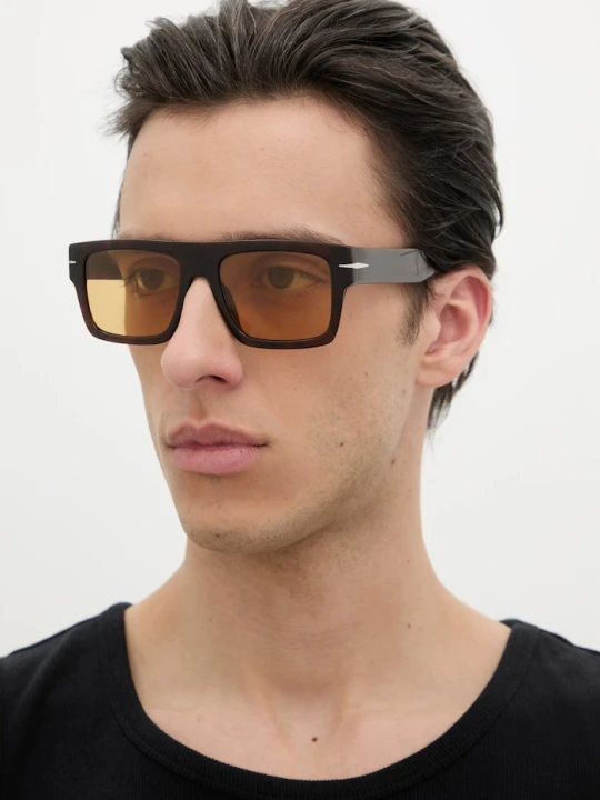 Zdjęcie produktu David Beckham okulary przeciwsłoneczne wayfarer męskie brązowy