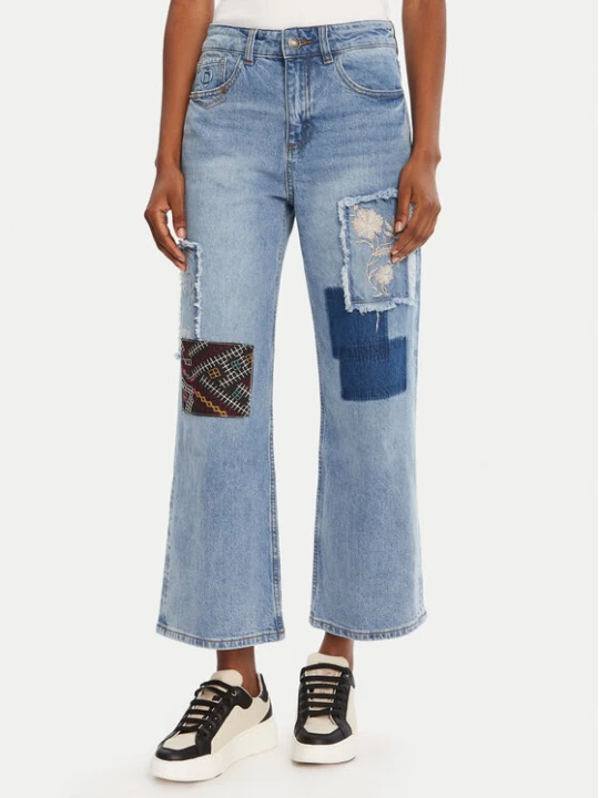 Zdjęcie produktu Desigual Jeansy Patches 25WWDD20 Niebieski Wide Leg