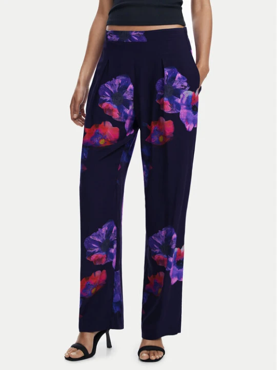 Zdjęcie produktu Desigual Spodnie materiałowe 25SWPWX5 Czarny Relaxed Fit