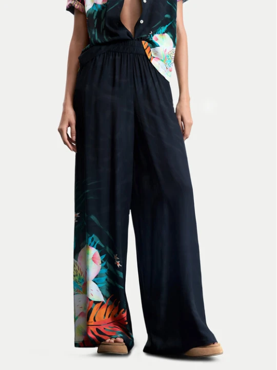 Zdjęcie produktu Desigual Spodnie materiałowe Daikiri 26SWPW52 Czarny Regular Fit