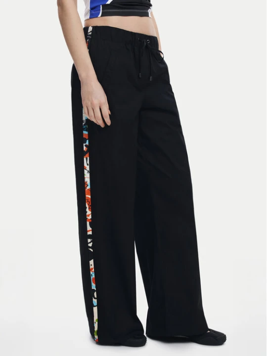 Zdjęcie produktu Desigual Spodnie materiałowe Paisley 25SWPW19 Czarny Regular Fit