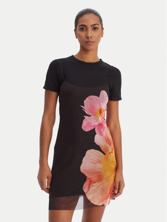 Zdjęcie produktu Desigual Sukienka dzianinowa 26SWVK20 Czarny Slim Fit