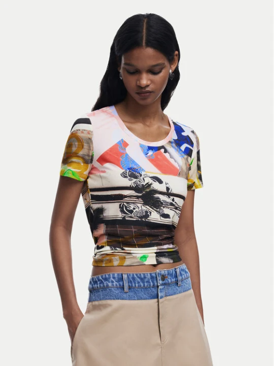 Zdjęcie produktu Desigual T-Shirt Collage 25SWTK14 Kolorowy Regular Fit