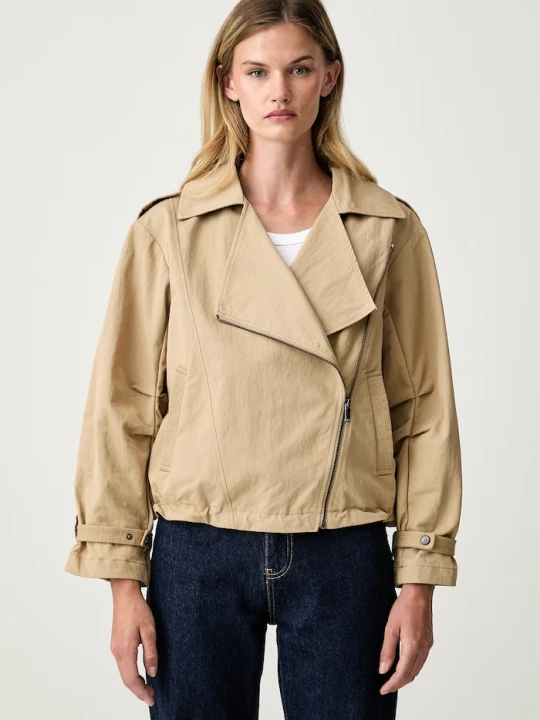 Zdjęcie produktu DKNY krótka kurtka damska z bawełną beżowy