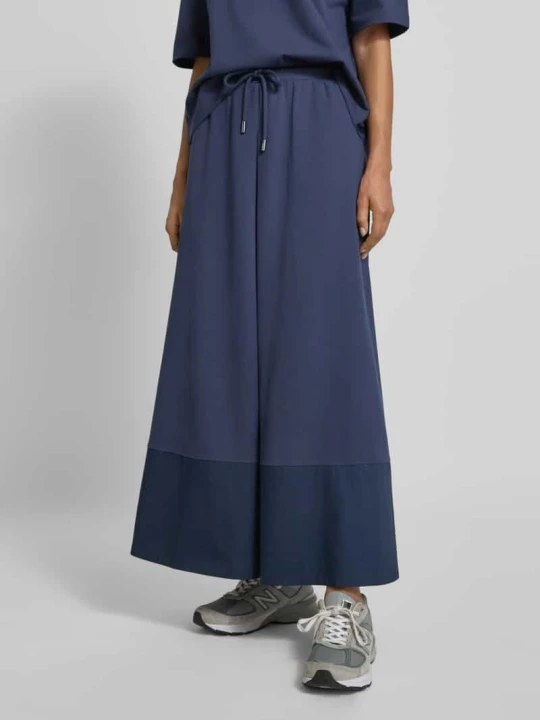 Zdjęcie produktu Długa spódnica o rozkloszowanym kroju z mieszanki bawełny model ‘PABLO’ MM By Max Mara Granatowy
