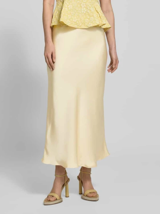 Zdjęcie produktu Długa spódnica z satyny model 'Vicky' NEO NOIR Pastelowy żółty