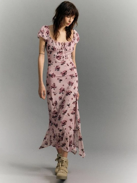 Zdjęcie produktu Długa sukienka Bershka jasnoróżowy