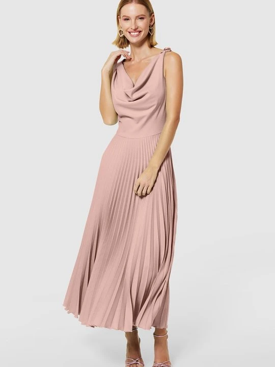 Zdjęcie produktu Długa sukienka Closet jasnoróżowy