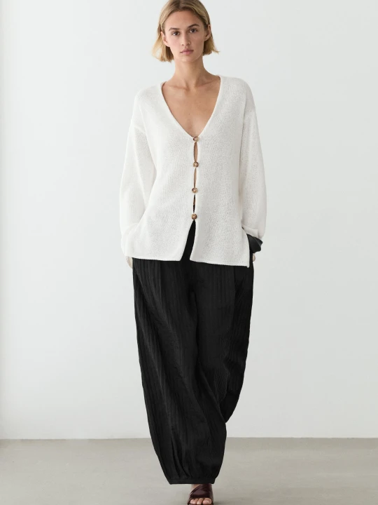 Zdjęcie produktu Długi Dzianinowy Kardigan Z Dekoltem W Serek - Biały - Massimo Dutti - Female