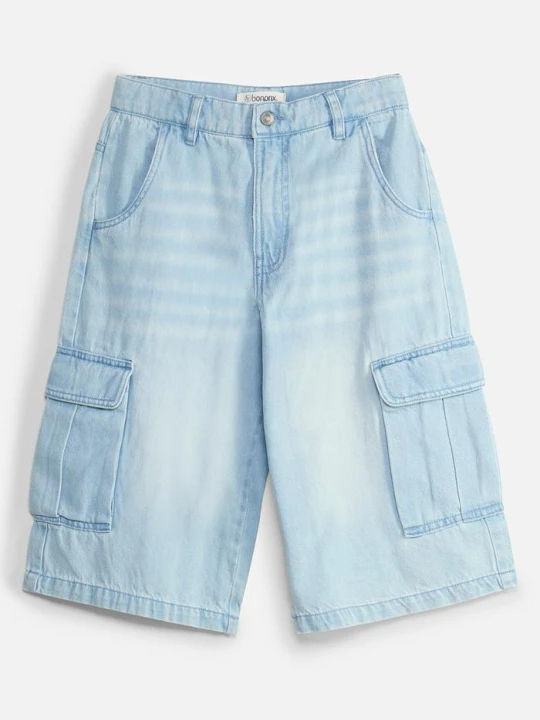 Zdjęcie produktu Długie bermudy jeansowe z regulowanym pasem, baggy fit BonPrix niebieski