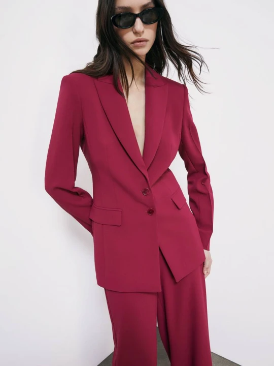 Zdjęcie produktu Dopasowany blazer z krepy Patrizia Pepe czerwony