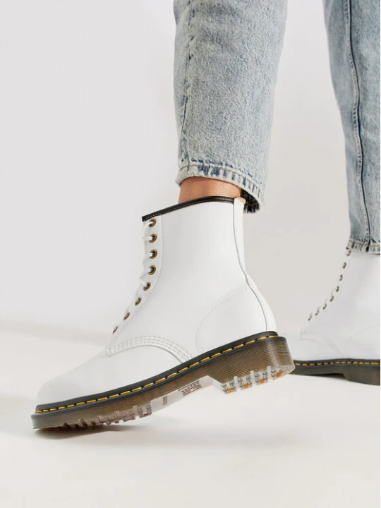 Zdjęcie produktu Dr. Martens Glany 27213113 Biały