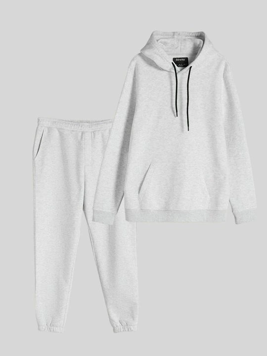 Zdjęcie produktu Dres Bershka mleczny