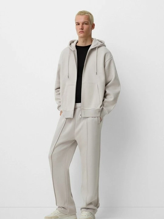 Zdjęcie produktu Dres Bershka mleczny