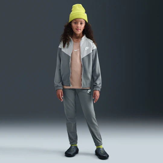 Zdjęcie produktu Dres dla dużych dzieci Dri-FIT Nike - Szary