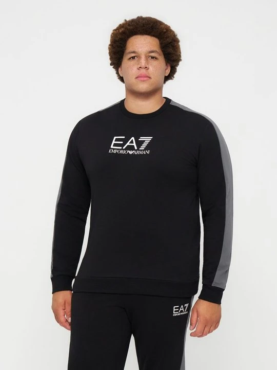 Zdjęcie produktu Dres EA7 Emporio Armani czarny