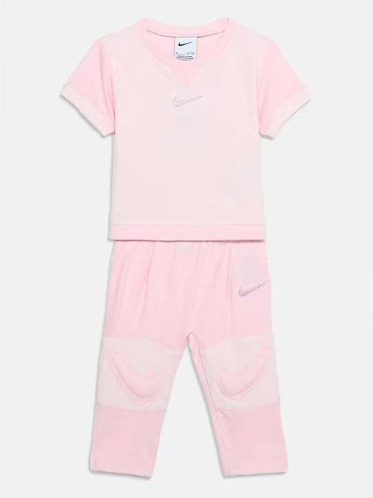 Zdjęcie produktu Dres Nike różowy