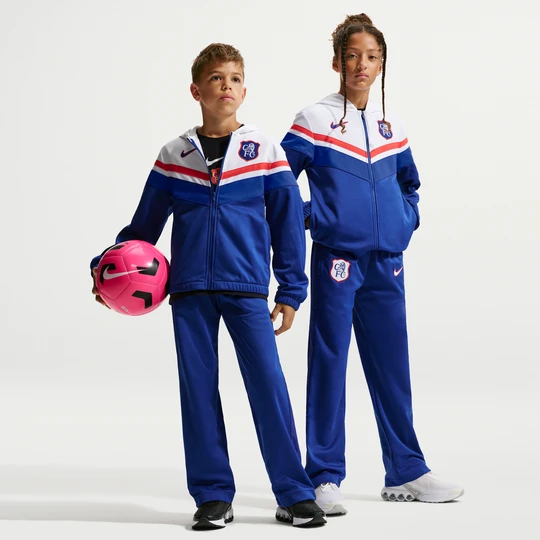 Zdjęcie produktu Dres piłkarski z kapturem dla dużych dzieci Nike Dri-FIT Chelsea F.C. (wersja trzecia) - Biel