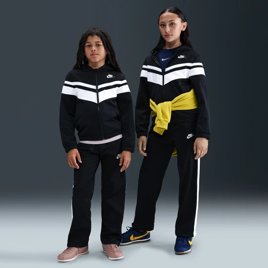 Zdjęcie produktu Dres z kapturem dla dużych dzieci Dri-FIT Nike - Czerń