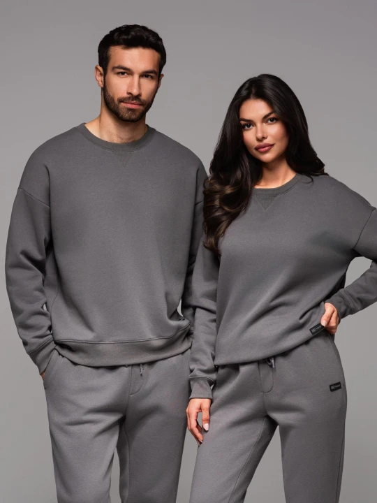 Zdjęcie produktu Dresowa klasyczna bluza unisex z okrągłym dekoltem – szara V18 - Rozmiar: M / L Ombre Clothing