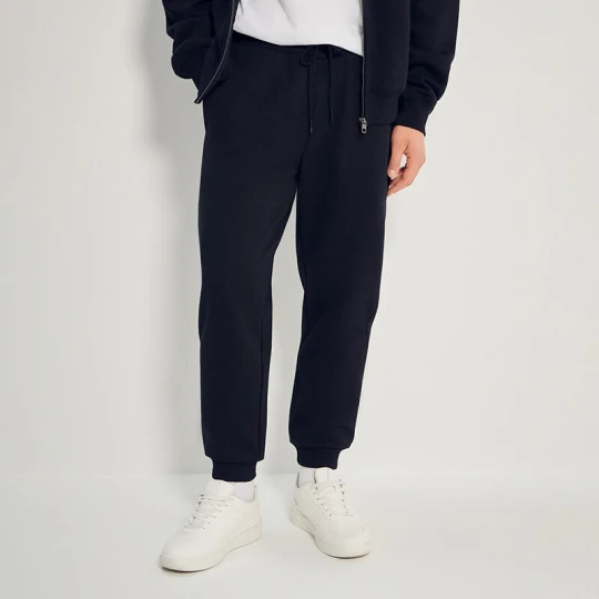 Zdjęcie produktu Dresowe joggery regular fit basic czarne House