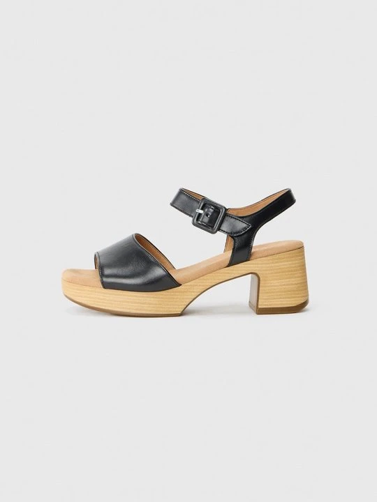 Zdjęcie produktu Drewniaki i Chodaki Gabor Comfort czarny