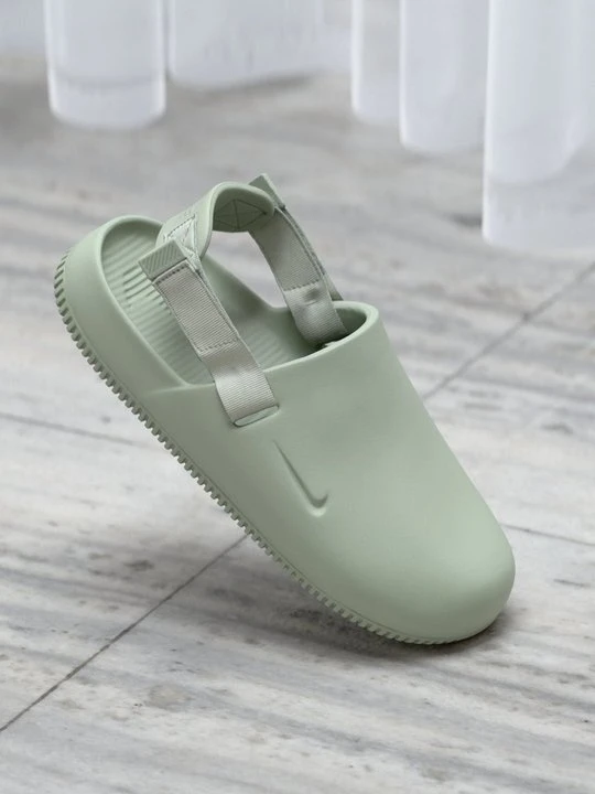 Zdjęcie produktu Drewniaki i Chodaki Nike zielony
