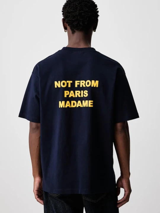 Zdjęcie produktu Drôle de Monsieur T-shirt męski bawełniany Bold Slogan Drole de Monsieur granatowy
